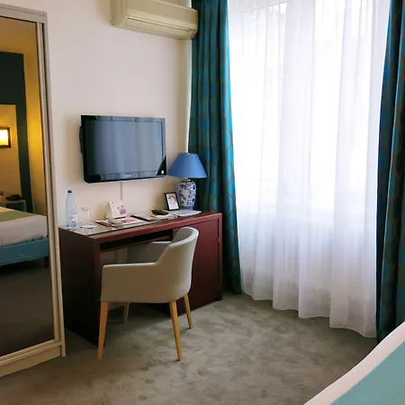 Le Bristol Gare Hotel