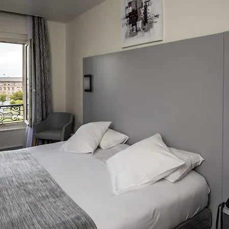 ホテル Le Bristol Gare ストラスブール