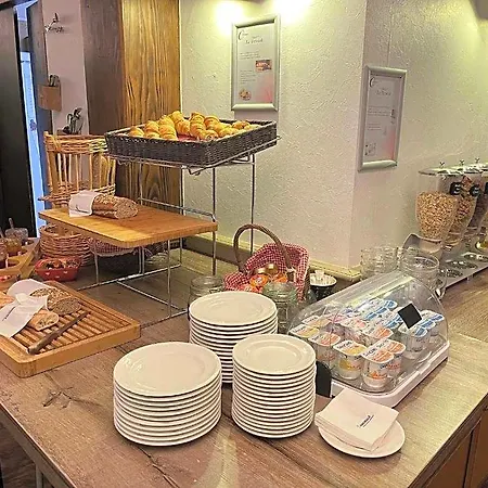 Otel Le Bristol Gare 3*