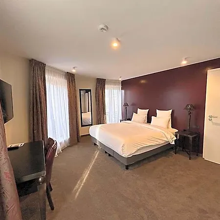 Le Bristol Gare Otel 3*