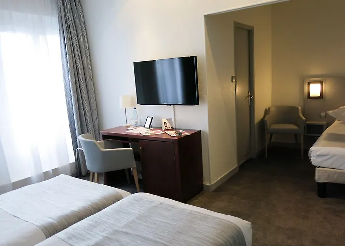 Le Bristol Gare Hotell 3*