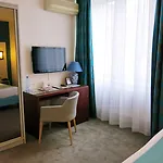 Le Bristol Gare Hotel
